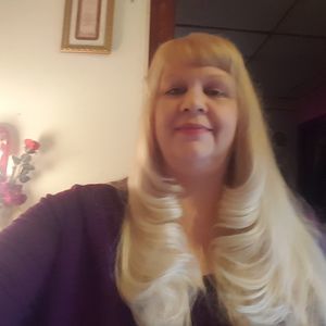 Meet your Posher, Carri